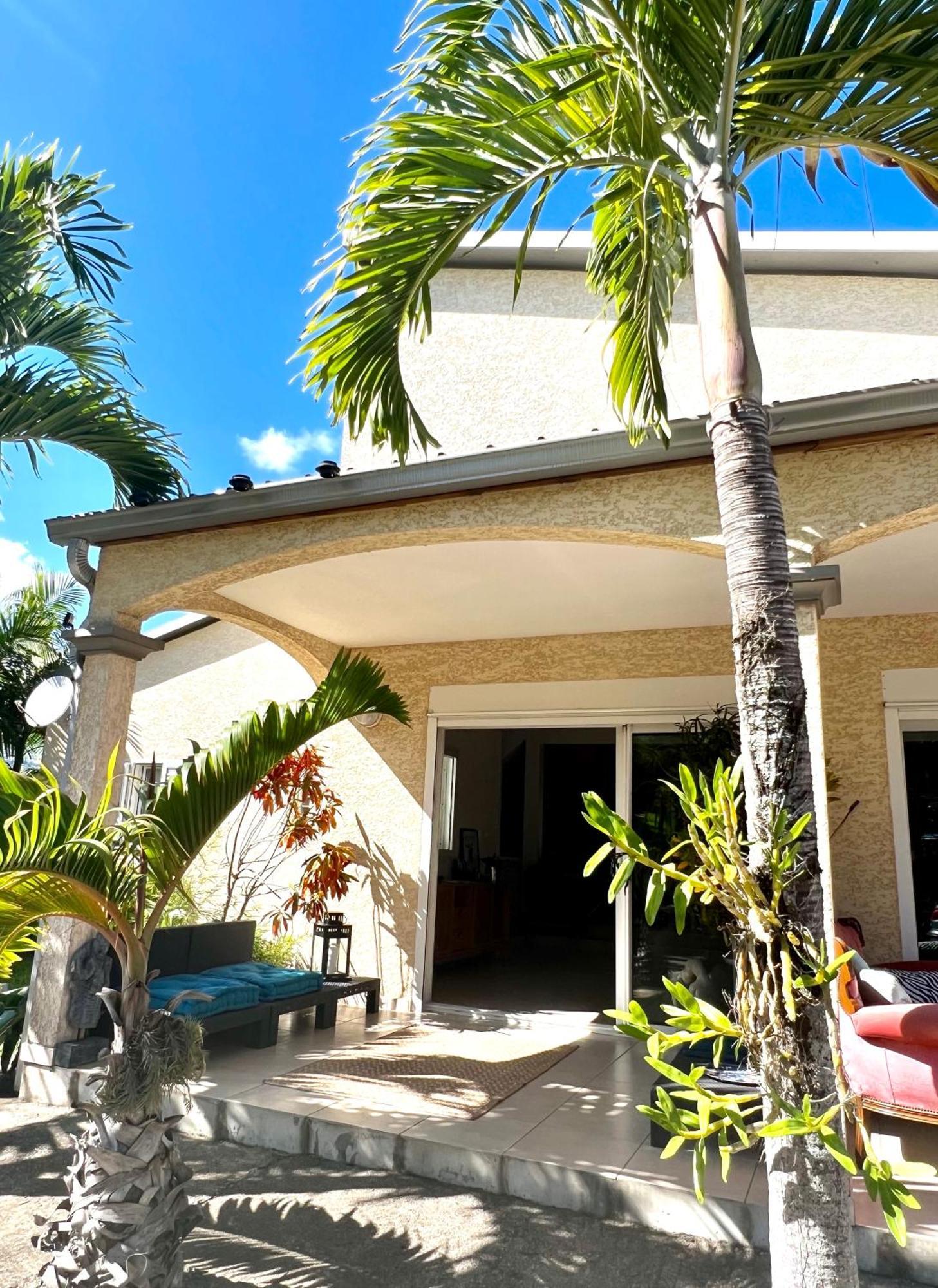 Villa Ti Moon, Entre Deux, Piscine Экстерьер фото